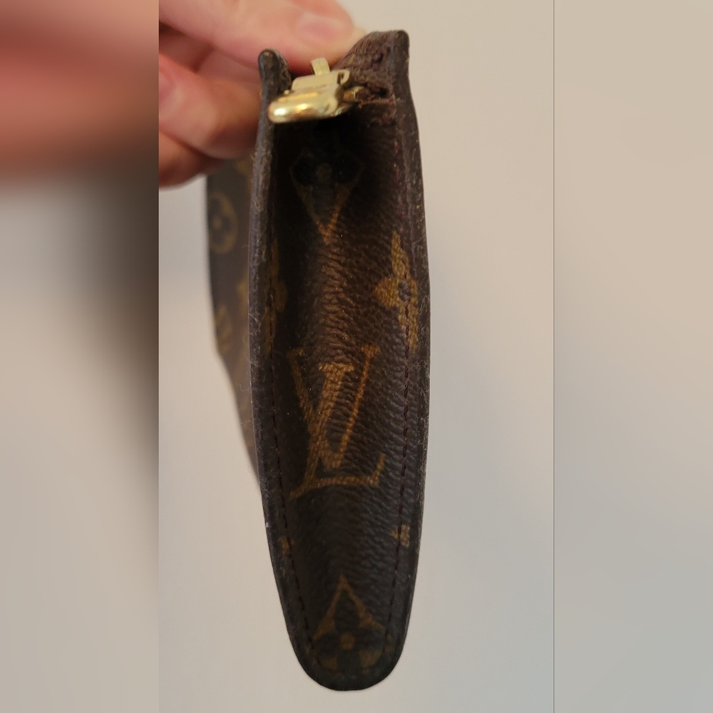 Authentic Louis Vuitton Monogram Pouch - Picture 7 of 13